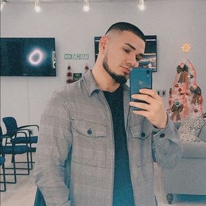 Meet your Posher, Raymon